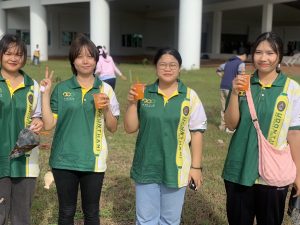 ปลูกป่าไม้ผล เพื่อคนราชภัฏ รอบที่ 2 บริเวณด้านหลังหอประชุม และพื้นที่ป่าอนุรักษ์หอพักชาย